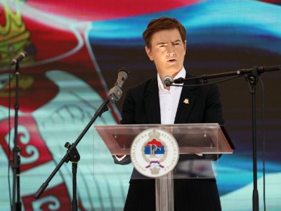 Brnabić: Neka se trobojka uvijek ponosno vijori