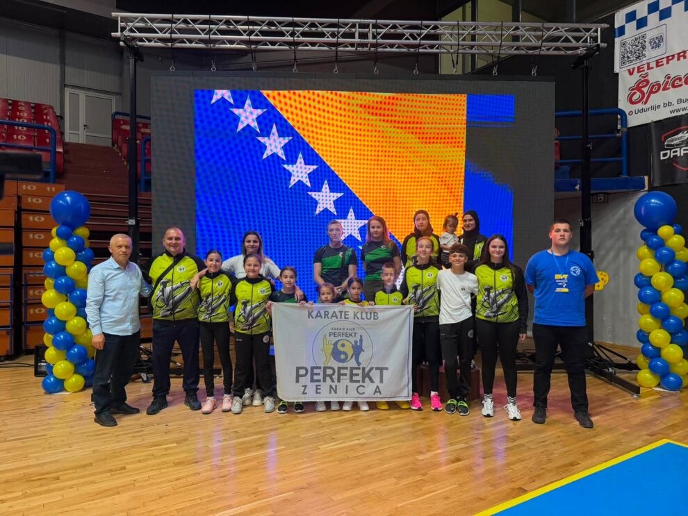 Karate klub Perfekt briljirao u Bugojnu: Osvojena 21 medalja i pehar