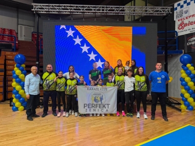 Karate klub Perfekt briljirao u Bugojnu: Osvojena 21 medalja i pehar