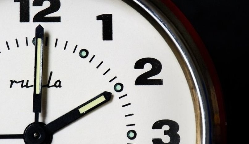 Počelo zimsko računanje vremena: Spavali smo sat duže, mijenjaju se i termini jeftinije struje