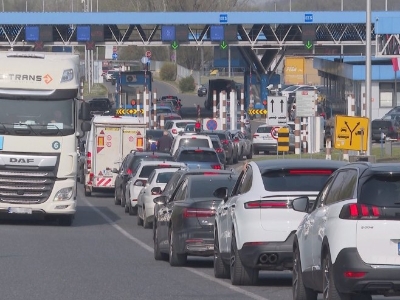 Gužve na graničnim prelazima Velika Kladuša, Izačić i Zupci