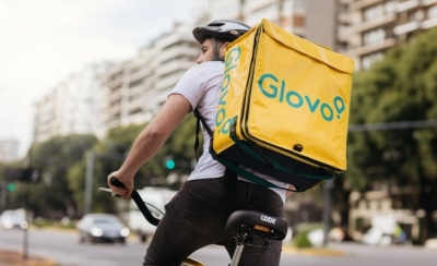 KRAH POZNATOG GIGANTA PRETVARA SE U VELIKU AFERU: “Glovo” ostavlja pustoš u BiH, milionski dugovi i rad na crno, u sve se uključuje POSKOK