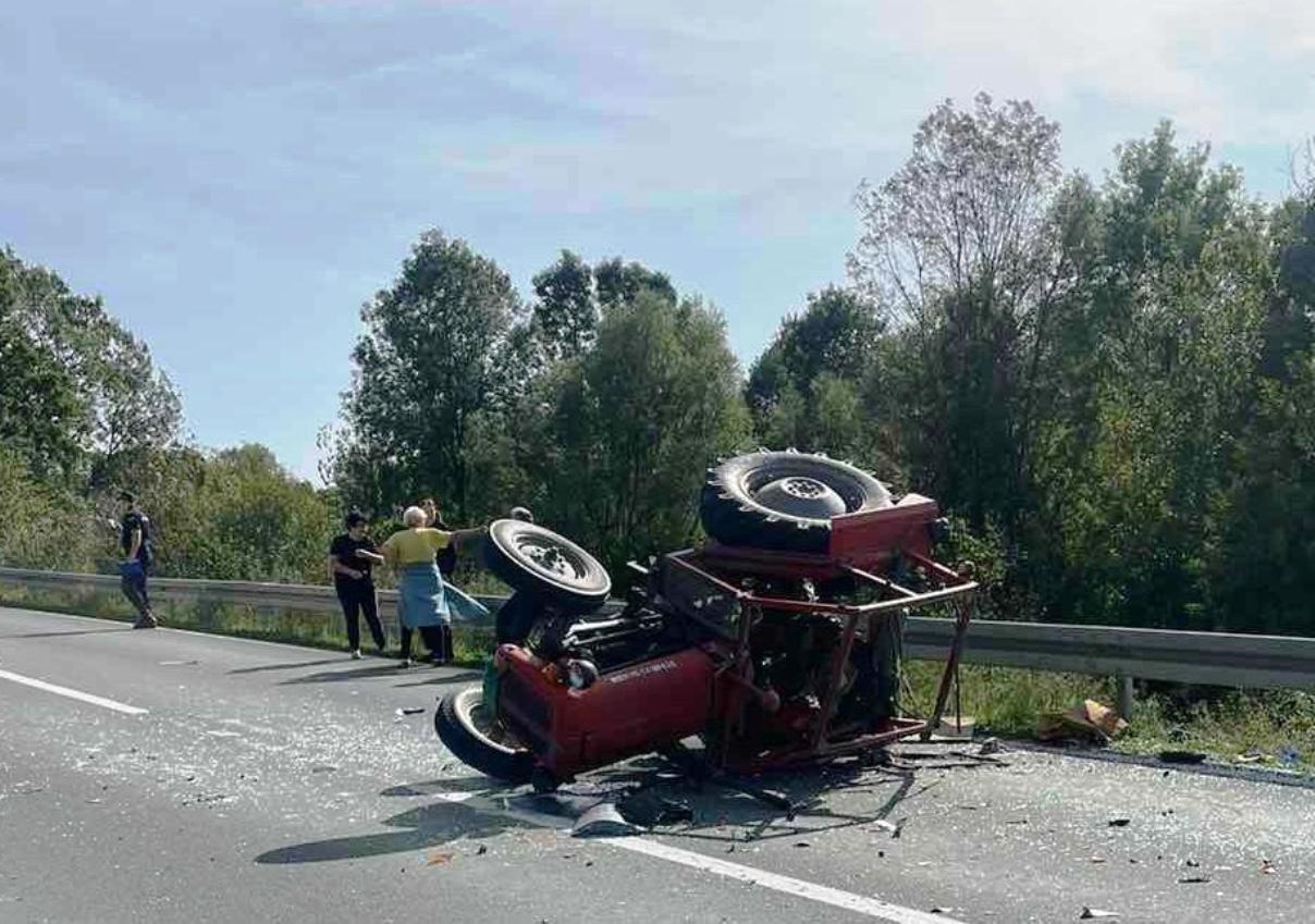 Traktorom sletio sa puta i poginuo: Sumnja se da je tijelo bilo u jarku više sati