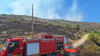 Bekan: Vatrogasci gase vatru u blizini Željeva i Konjskog