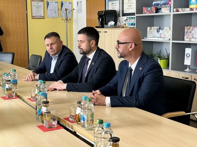 Bubić i Amidžić posjetili "SXP Celeks"; Predstavljen plan investicija vrijedan 15 miliona evra (VIDEO)