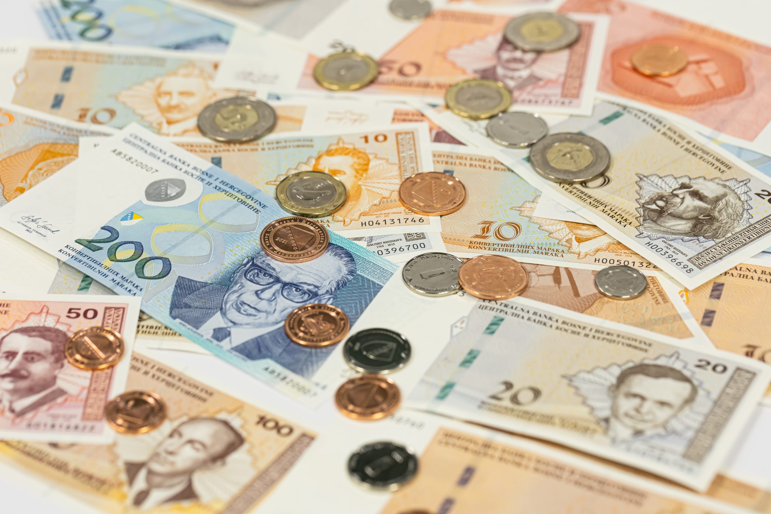Krediti domaćim sektorima u BiH dostigli skoro 30 milijardi KM