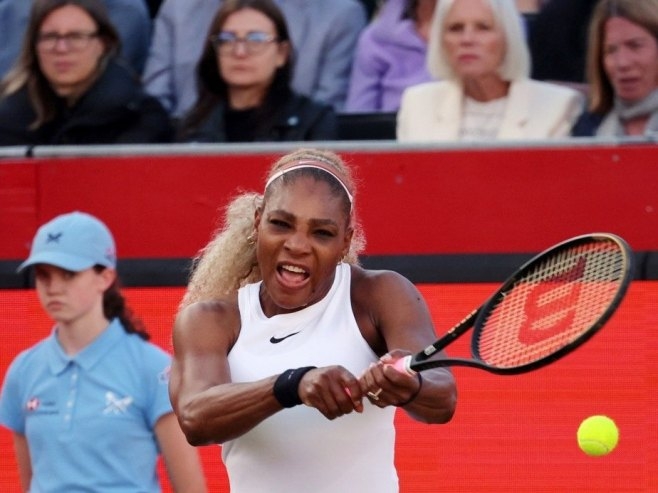 Serena Vilijams se poslije četiri godine vratila na teren i pobijedila