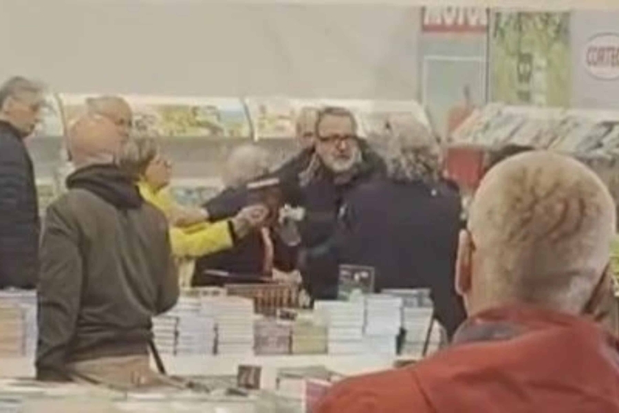 OVO JOŠ NISMO VIDJELI: Izbila tuča na Sarajevskom sajmu knjiga (VIDEO)