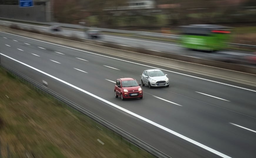 Sprema se revolucija kakva nije viđena u autoindustriji: "Gas do daske" odlazi u prošlost?