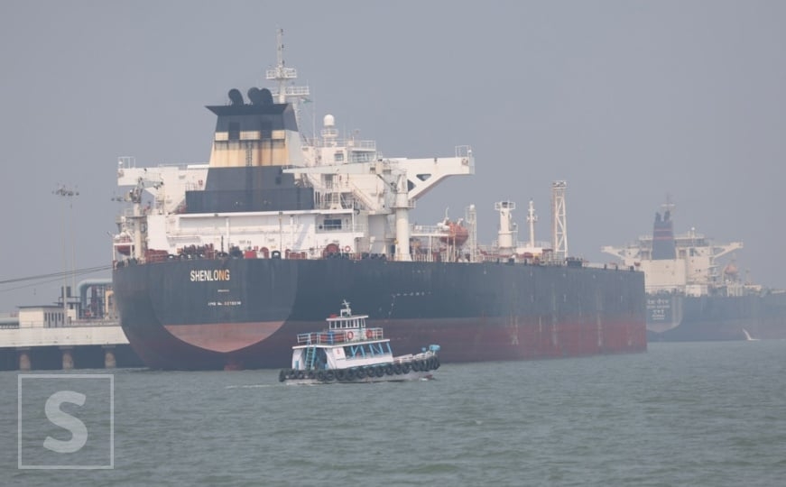 Iran najavio: Hormuški moreuz ostat će zatvoren zbog kršenja primirja od strane SAD-a