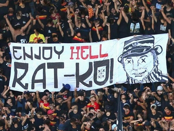 Alžirski navijači o zločincu Mladiću: "Štakor je mrtav"