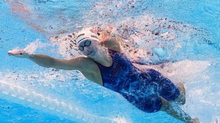 Novi svjetski rekord u plivanju: Kejt Daglas nadmašila Saru Sjostrom