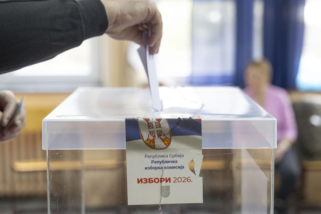 Muškarcu iz Beograda biračko mjesto premješteno u Banju Luku bez njegovog znanja