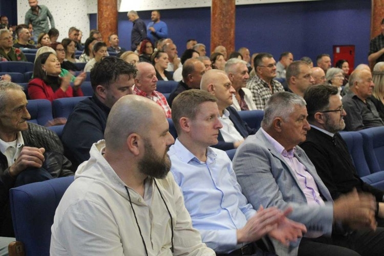 Nova knjiga Ratomira Mijanovića od koje srce treperi