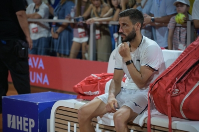 Meč Damira Džumhura trajao 20-ak minuta, bh. tenisera brutalno vrijeđaju na društvenim mrežama!