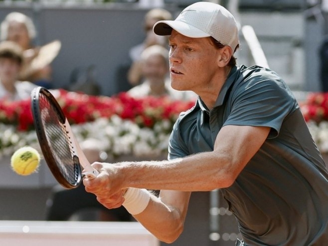 Siner nagovijestio poraz, pa preokrenuo protiv Bonzija