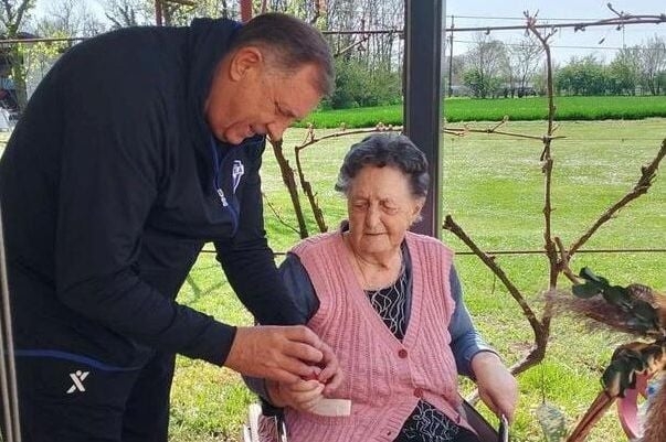 Preminula majka Milorada Dodika, oprostio se emotivnom objavom