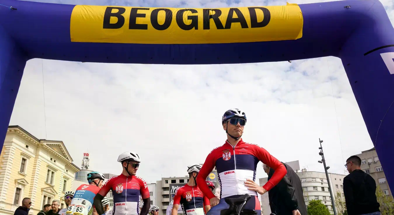 У Обреновцу стартовала друга етапа Међународне бициклистичке трке "Београд-Бањалука"