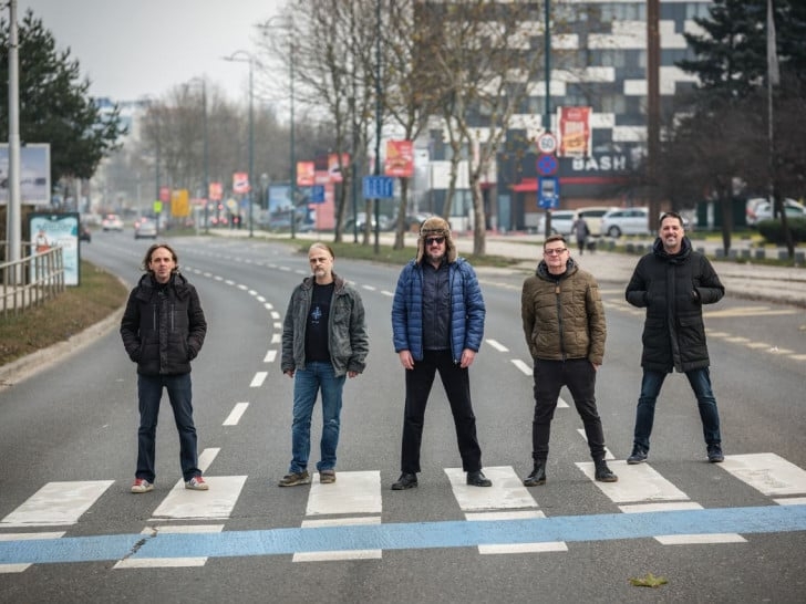 Treća najava novog albuma: „Letu štuke” predstavile singl "Stvoreni od zvijezda"