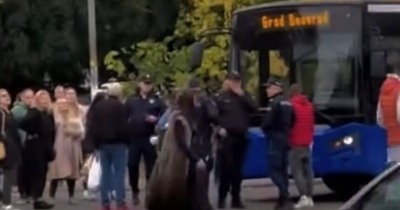 Incidenti u Srbiji: Građani blokirali autobus, akcija policije