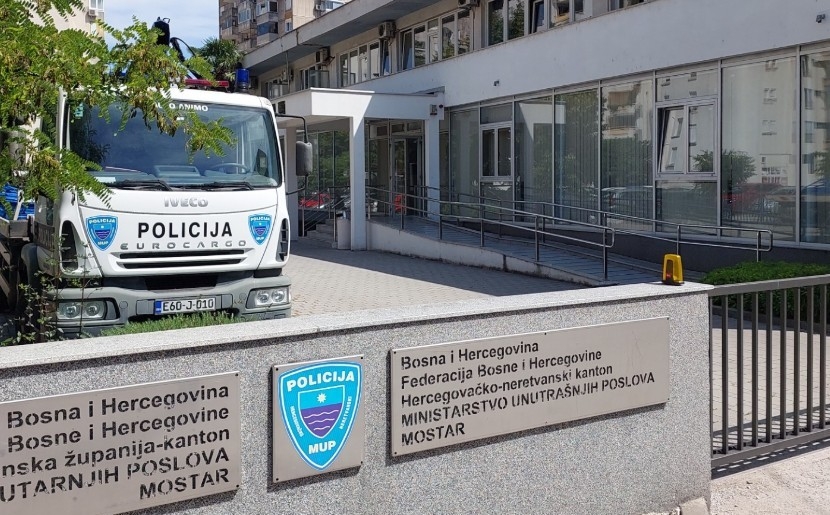 Saobraćajna nesreća u bh. gradu: Teško povrijeđen 25-godišnji pješak