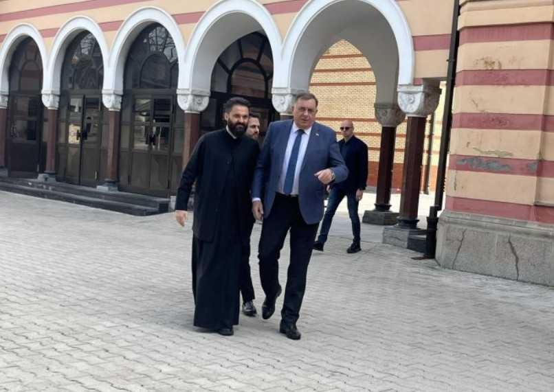 Vaskršnji prijem u Banjaluci: Dodik i mitropolit Jefrem razgovaraju u Vladičanskom dvoru
