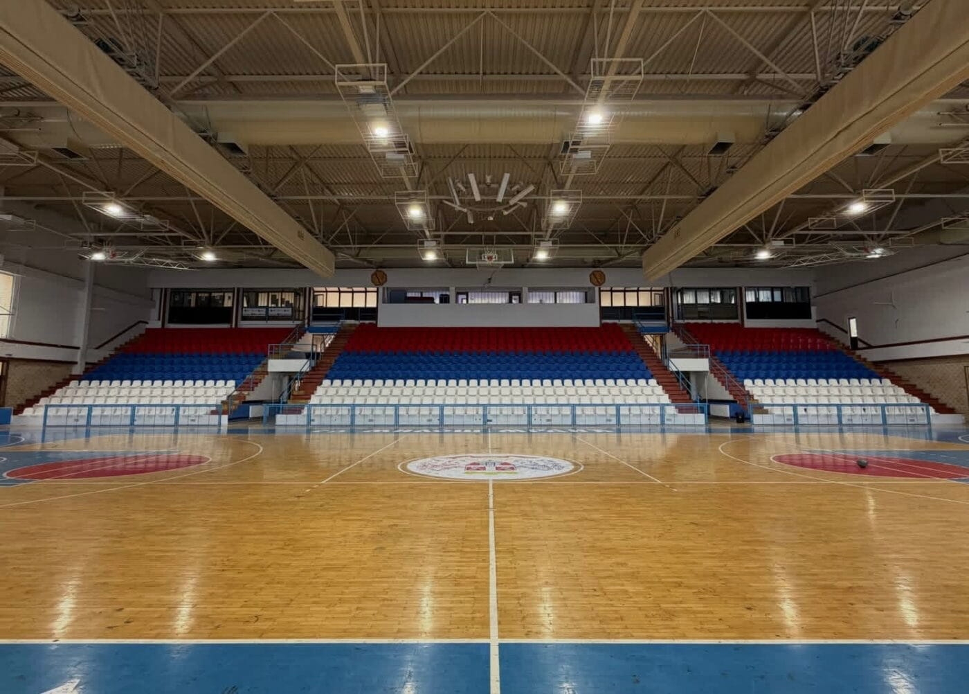 Novo ruho Sportske dvorane: Postavljene nove stolice