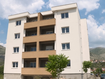 Vlada Srpske i Grad Trebinje obezbijedili sredstva za završetak zgrade za raseljena lica