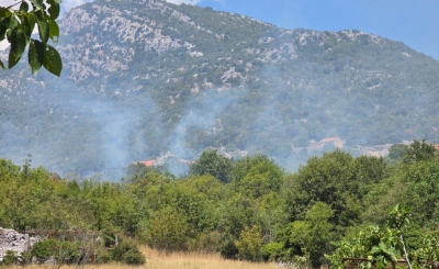 Borba bez predaha: Požari kod Trebinja i dalje aktivni, teren izuzetno opasan