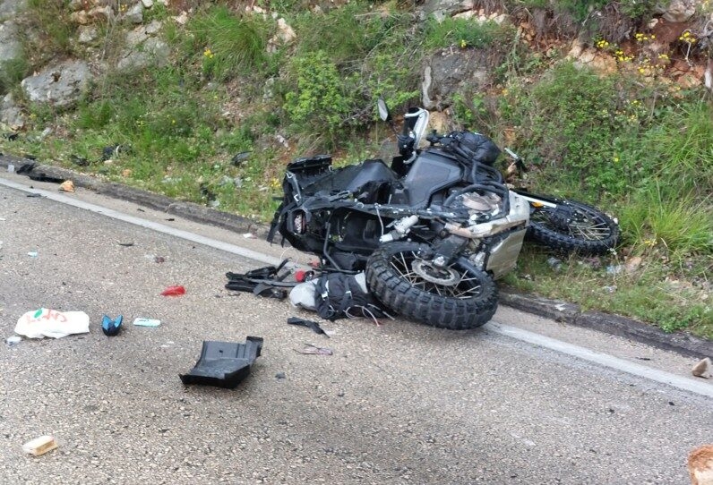 Policija objavila odakle je: U teškoj nesreći na autoputu u BiH poginuo motociklista