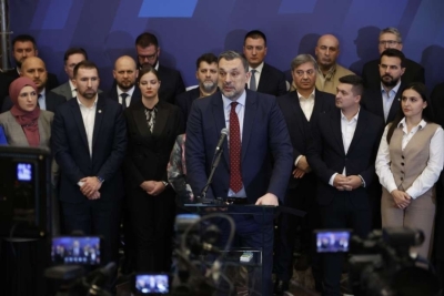 OŠTRA REAKCIJA IZ NiP-a NA ČOVIĆEVE IZJAVE O RELAKSACIJI ODNOSA SA SDA: Šta je Izetbegović obećao iza zatvorenih vrata i zašto šuti? Imaju pitanje i za Komšića