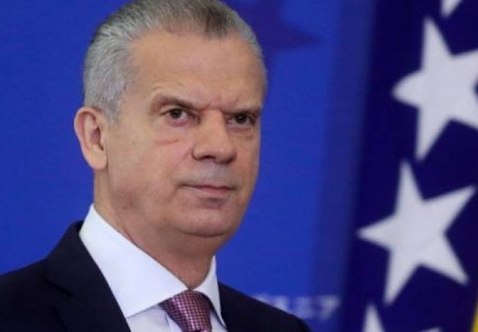 Žestoko, iz Sarajeva: Narod i Pravda najoštrije osuđuje odluku Fahrudina Radončića...