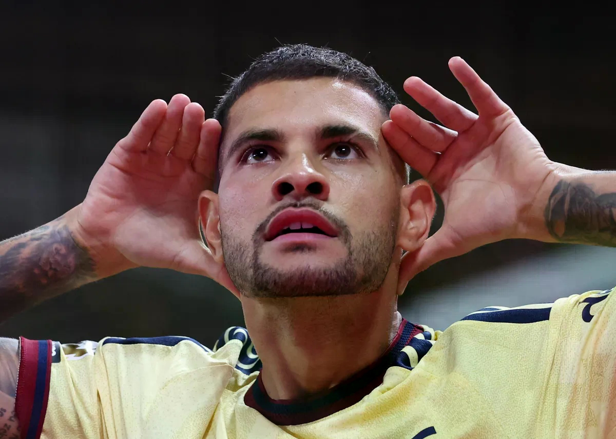 Arsenal slavio u ludom meču: Odbranjen penal, golčina i drama u završnici (VIDEO)