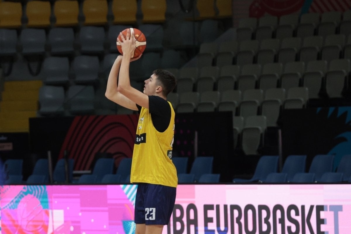 Tarik Hrelja potpisao za Megu! · Zvanično