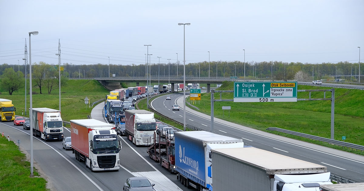 Drama na auto-putu u Hrvatskoj: Metak ranio medicinara u vozilu Hitne pomoći