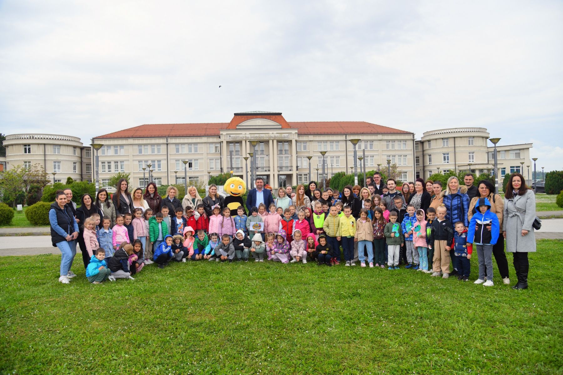 Sadnjom drveća obilježen Dan planete Zemlje u Bijeljini