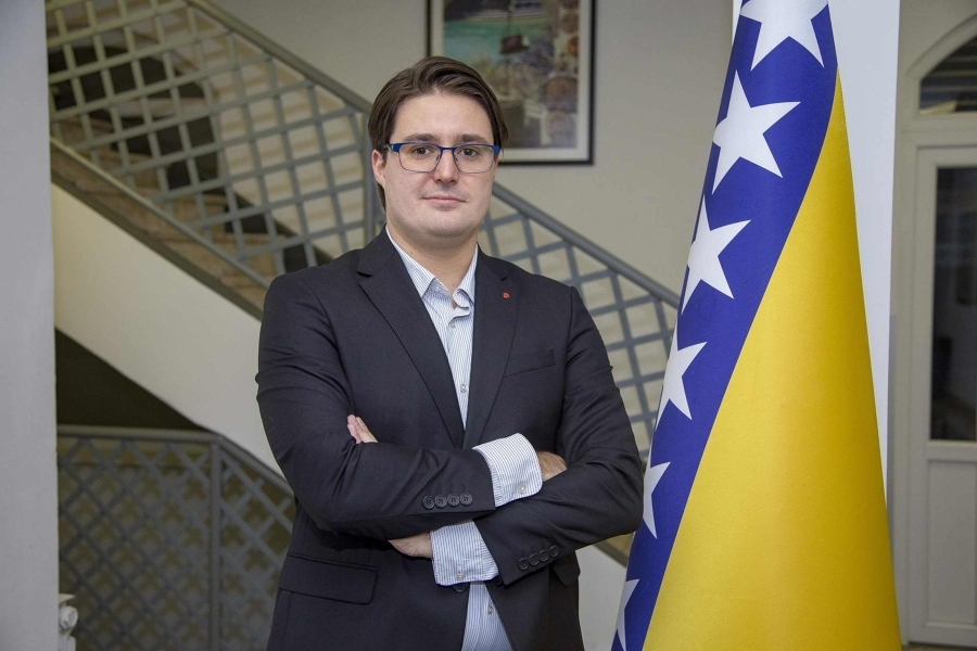 LIDER MOSTARSKOG SDP-a ŽESTOKO KRITIKOVAO EFENDIĆA: 'Je li tvoj izborni program definitivna podjela Mostara?'