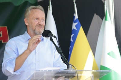 BAKIR IZETBEGOVIĆ U NEVJERICI: 'Naš položaj u svijetu je nikakav, ne sjedimo za pregovaračkim stolom. Mi smo na stolu, kao pacijent...'