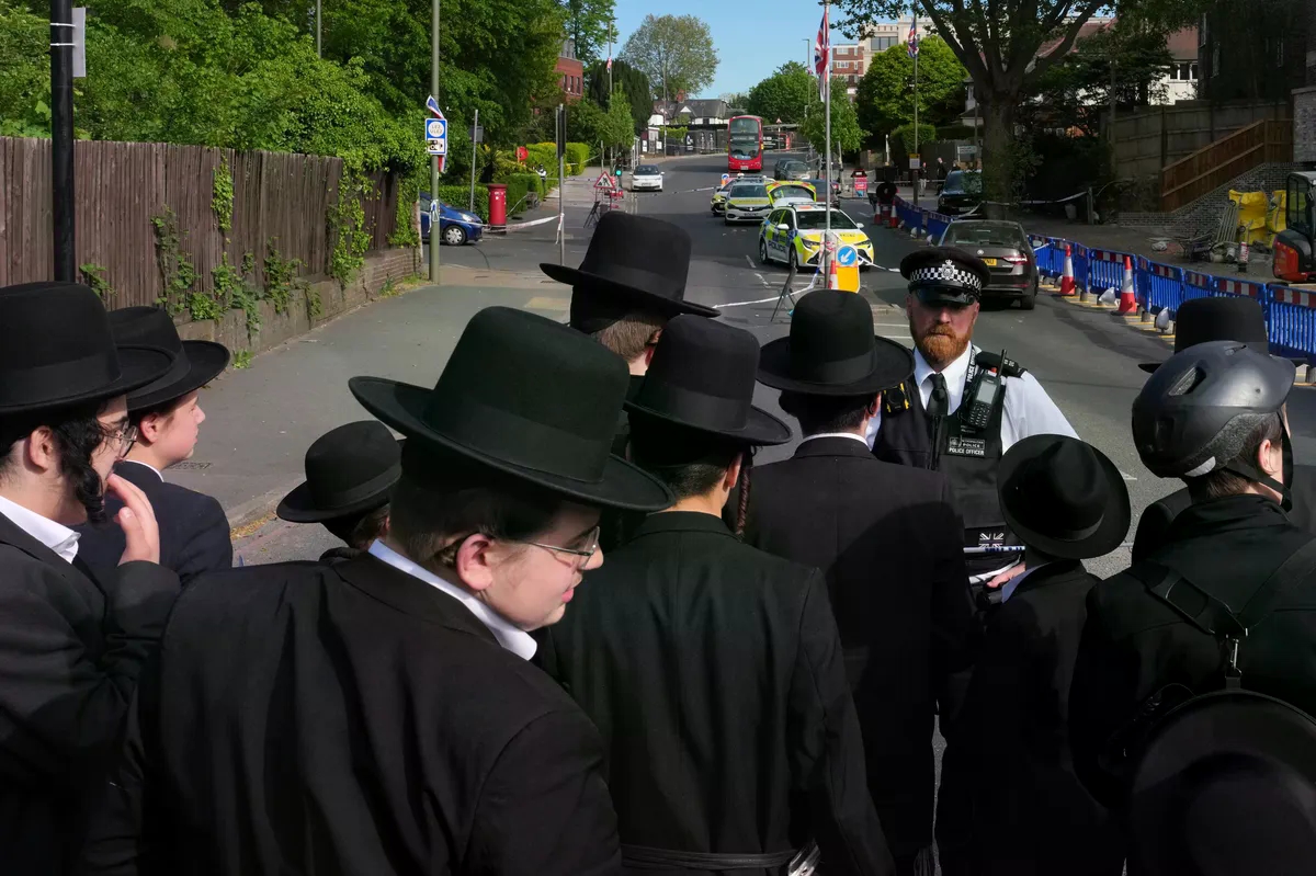 Užas u Londonu: Muškarac nožem napadao Jevreje na ulicama blizu sinagoge