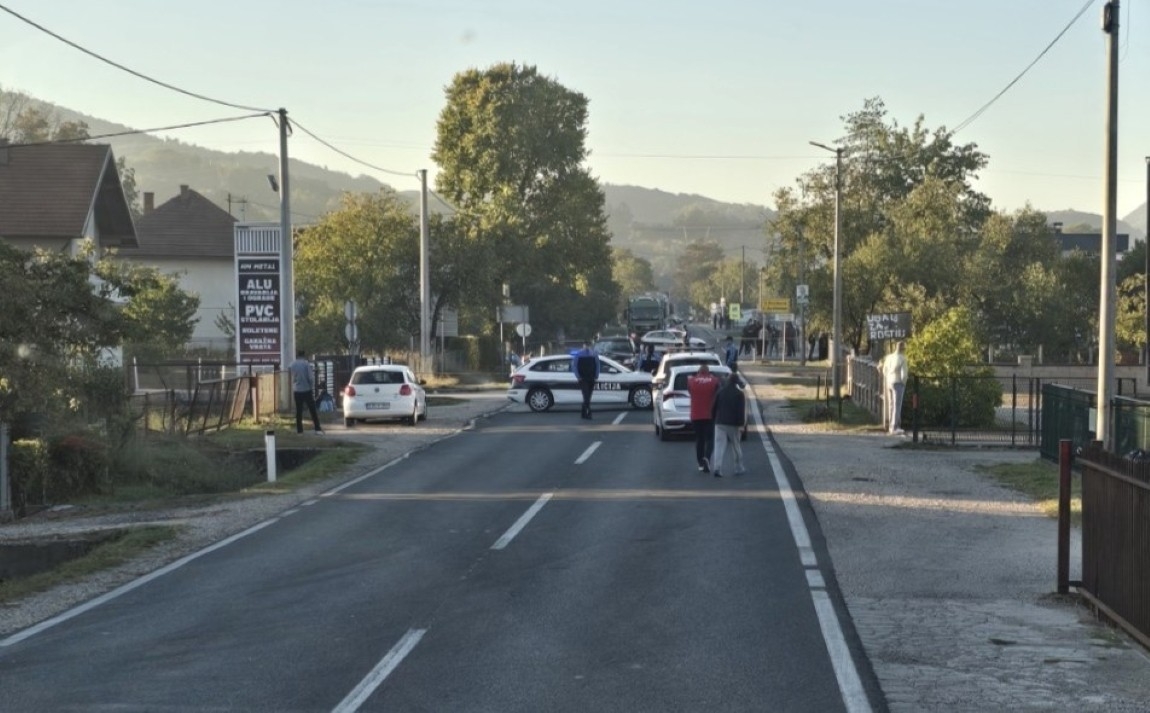Pješak stradao u nesreći u Živinicama: Saobraćaj obustavljen u potpunosti