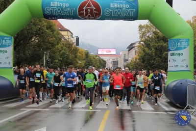 Banjaluka danas trčala za zdravlje: Oko 800 učesnika iz više od 30 zemalja, među njima i više od 40 pripadnika EUFOR-a