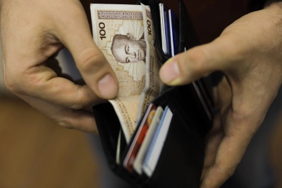 Zašto biste uvijek trebali nositi 100 maraka sa sobom?