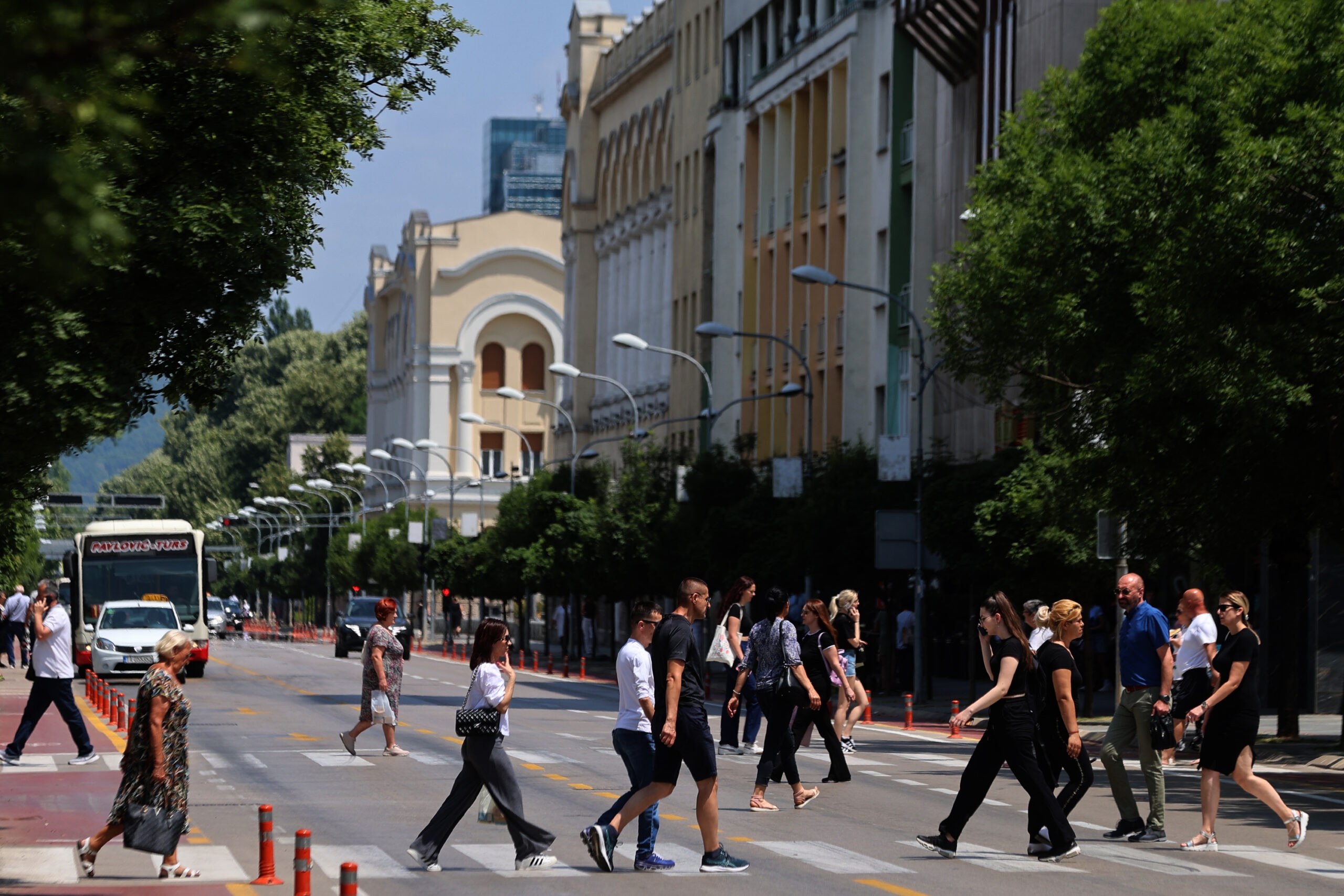 (FOTO) Manje djece, manje radnika, VIŠE STARIJIH: Brojke zvone na uzbunu, Srpska za četiri godine ostala bez 22.000 stanovnika