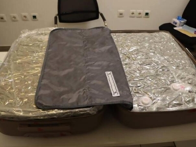 Sletjela u Zagreb s "posebnim" prtljagom: Policija u koferu pronašla skoro 15 kg marihuane
