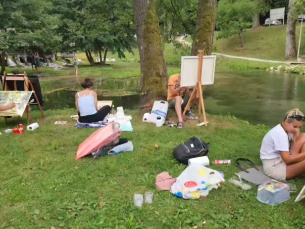 Izložbom slika Samije Mašić kolonija "Jajce art" odaje počast preminuloj umjetnici