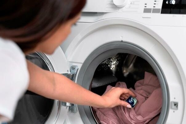 Veš mašina vam diže račun više nego što mislite: Jednu grešku mnogi prave stalno