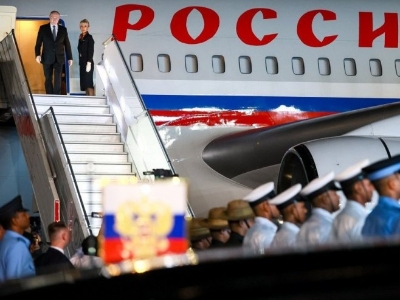 Putin stigao u Indiju povodom 18. samita BRIKS-a (VIDEO)
