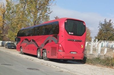 SUMNJA SE U DOVOŽENJE BIRAČA: Autobusi iz Republike Srpske u Novom Pazaru (FOTO/VIDEO)
