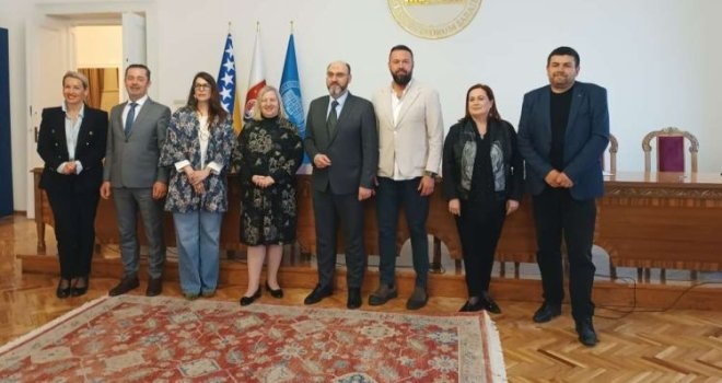 UNSA i Akademija scenskih umjetnosti potpisali sporazum o saradnji s četiri pozorišne institucije
