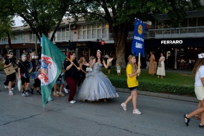 FOTO Čapljina u znaku karnevala: Maske, vatromet i koncert Atomskog skloništa